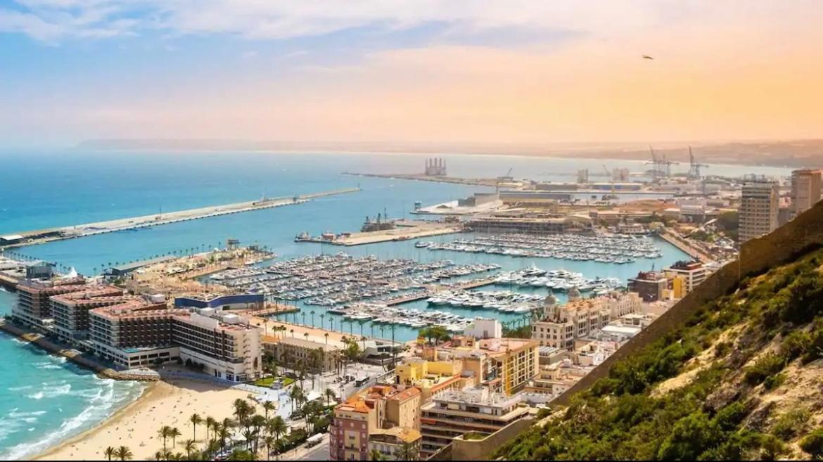 Apartamentos Breton 17 Suite Con Terraza لقنت المظهر الخارجي الصورة